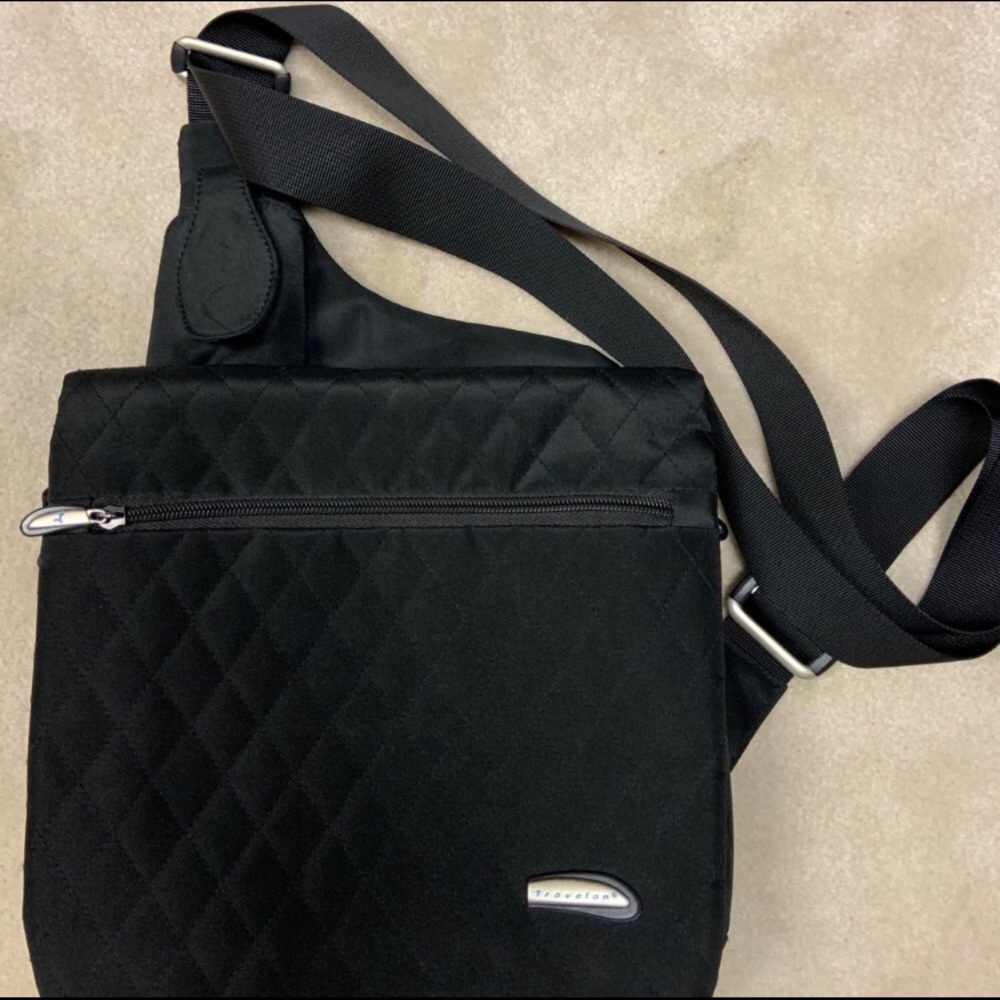 Travelon Anti-theft Crossbody with RFID card slots